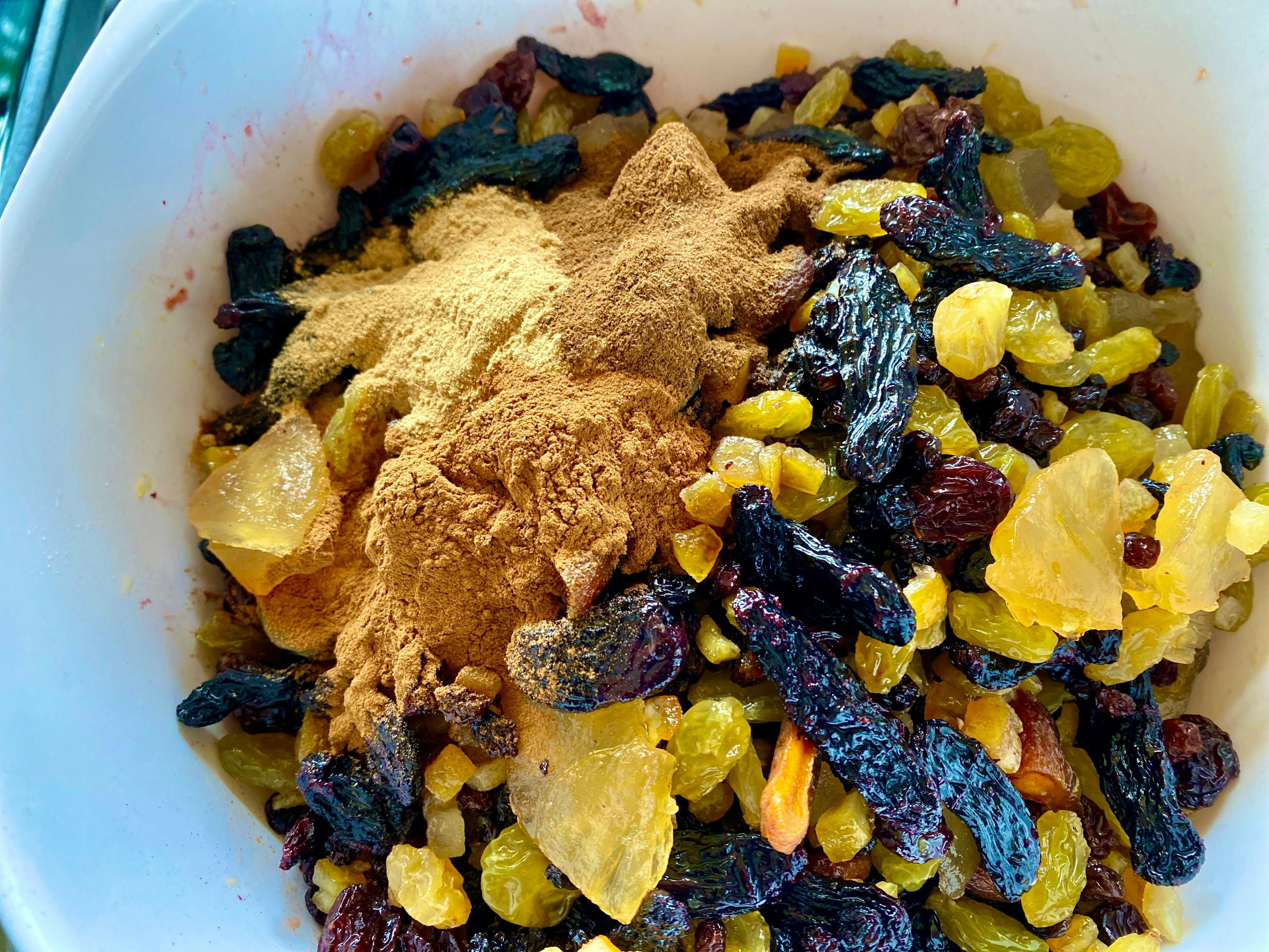 mixed dried fruit with spices
