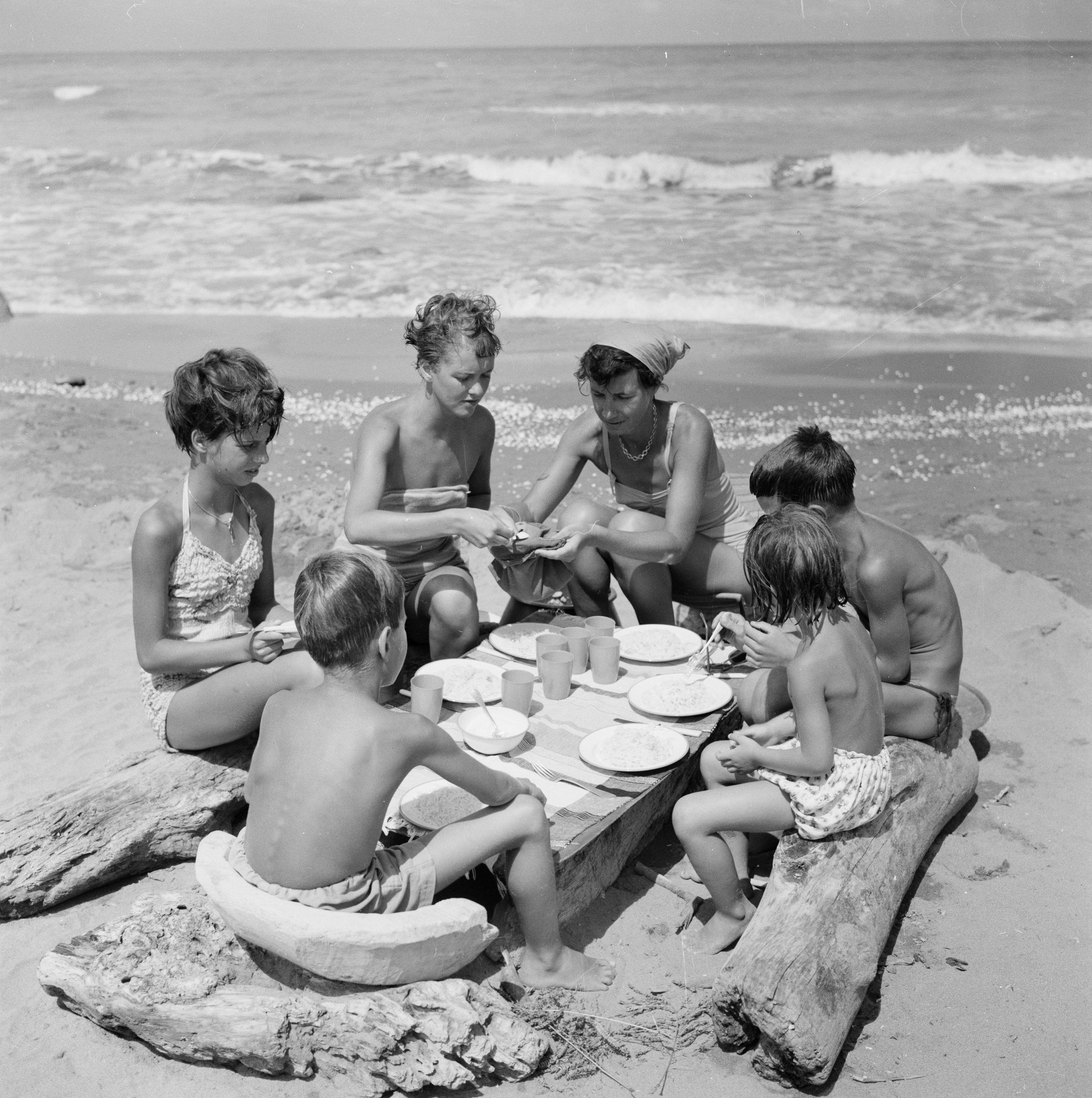manuela darling family picnic in the Caspian sea. Her story as a food and travel writer 