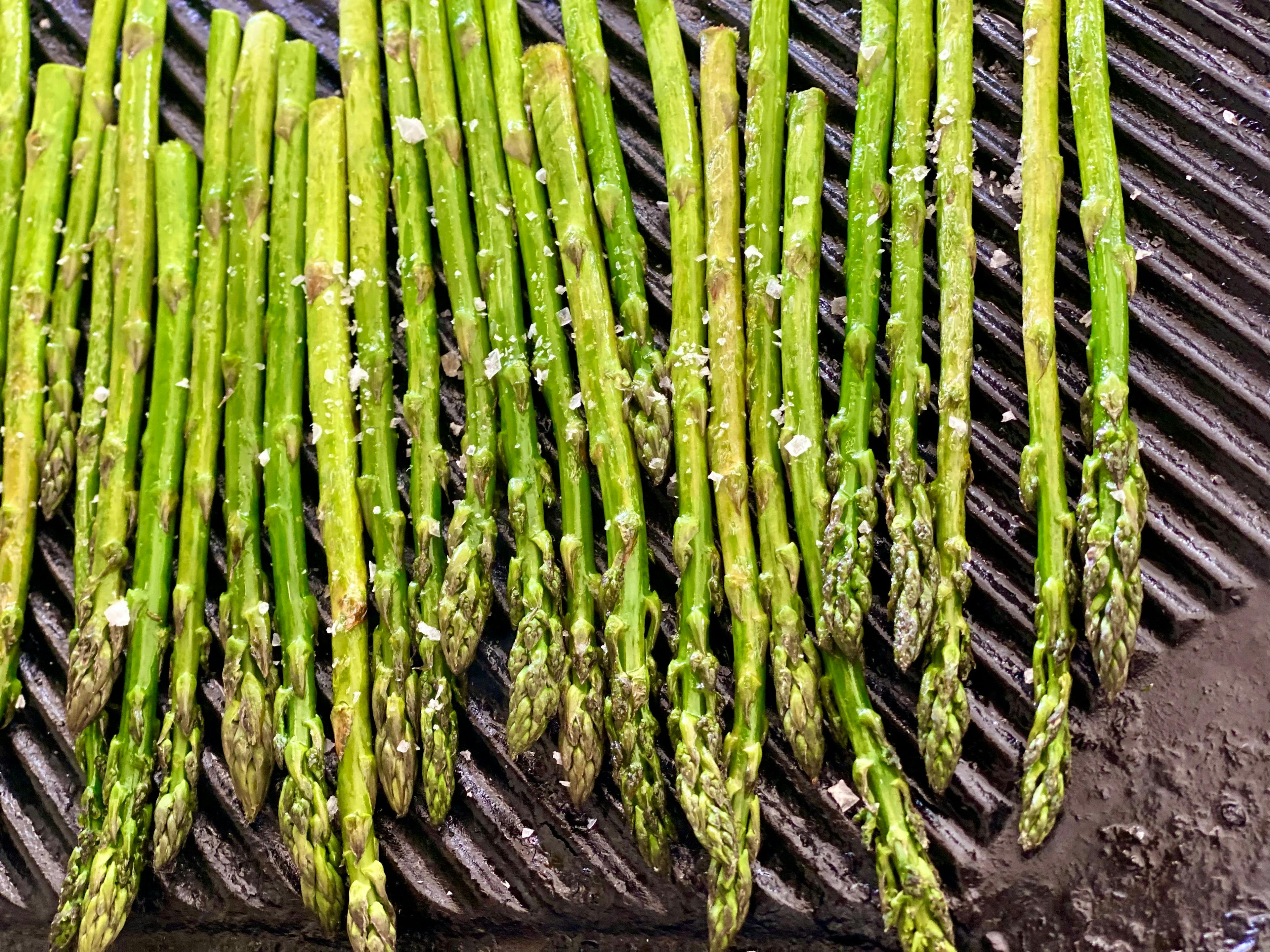 asparagus on griddle